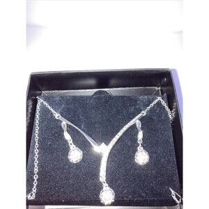 Avon Sparkling 3-Piece Gift Set Silvertone Free Shipping